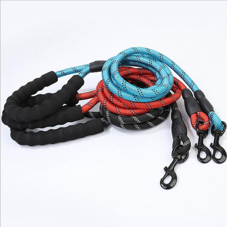 Large Reflective Dog Leash With Comfortable Soft Grip